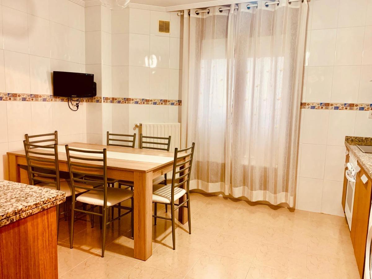 Alfaraz Appartement Avilés Buitenkant foto